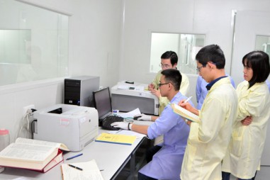 VinaCert - Đơn vị  đầu tiên ngoài công lập được cấp giấy chứng nhận Phòng kiểm nghiệm Dược  đạt chuẩn GLP-WHO.