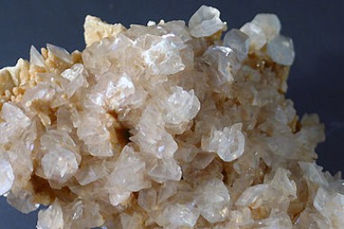 Hoàn nguyên magie kim loại từ quặng dolomit Thanh Hoá bằng quy trình Pidgeo