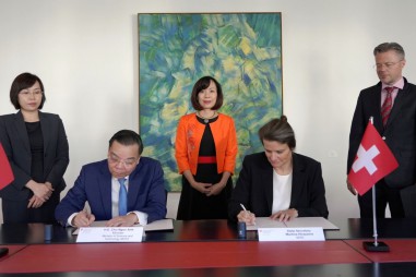 Việt Nam thúc đẩy hợp tác song phương về nghiên cứu và chuyển giao công nghệ với Thụy Sỹ