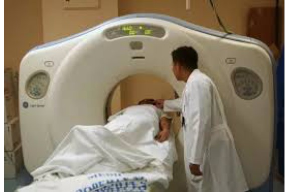 Các bác sĩ dùng chất phóng xạ để phát hiện tế bào ung thư như thế nào?