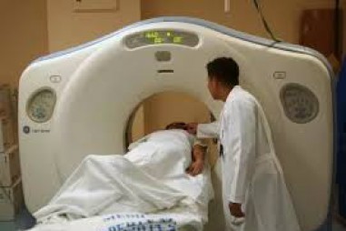 Các bác sĩ dùng chất phóng xạ để phát hiện tế bào ung thư như thế nào?