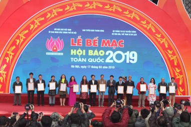 Tạp chí Thử nghiệm Ngày nay đoạt giải “Gian trưng bày ấn tượng, đặc sắc”