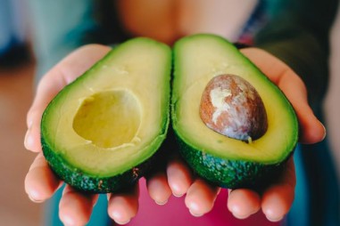 Quả bơ hỗ trợ kiểm soát béo phì và phòng bệnh tiểu đường