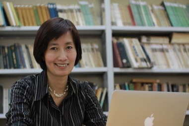 Xử lý nước thải dệt nhuộm bằng nano TiO2