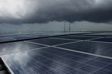 Sử dụng công nghệ chấm lượng tử, pin mặt trời có thể tạo ra điện năng ngay cả khi trời nhiều mây hay có mưa