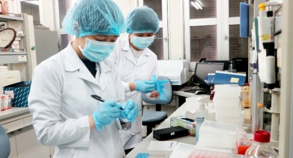 Kovalevskaia 2019 vinh danh nhóm nhà khoa học nữ phân lập thành công virus corona chủng mới