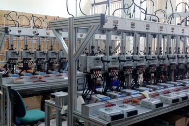 Kiểm chứng chất lượng 7 công tơ điện tại xã Thạch Khoán, Phú Thọ