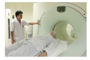 Các bác sĩ dùng chất phóng xạ để phát hiện tế bào ung thư như thế nào?