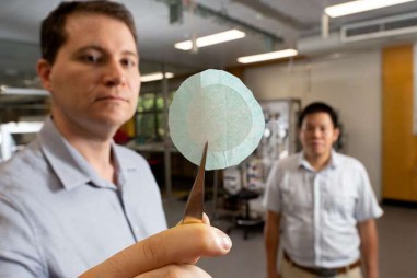 Siêu khẩu trang kháng virus làm từ bã mía