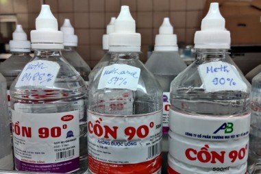Mối nguy khi cồn công nghiệp được gắn mác “cồn y tế”
