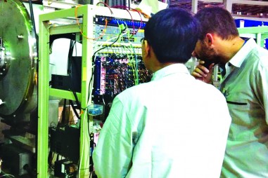 Thí nghiệm trên hạt nhân giàu neutron SE- 92,94 : Mở ra các nghiên cứu về trạng thái đồng phân của hạt nhân biến dạng không bền