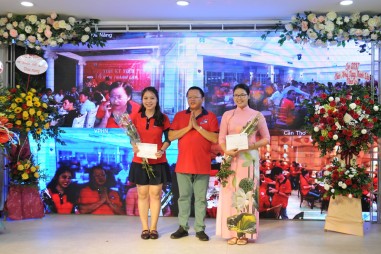 Trao giải cuộc thi “Viết về những yếu kém trong hoạt động của VinaCert giai đoạn 2017-2020”