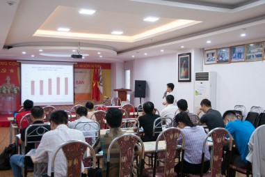 Tập huấn lấy mẫu thức ăn chăn nuôi