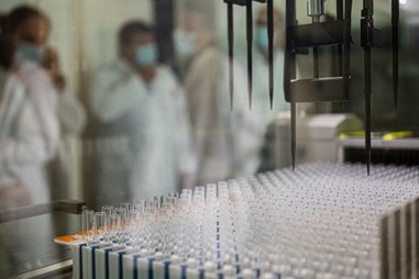 Israel có cách xét nghiệm SARS-CoV-2 gộp mẫu mới, hiệu quả gấp 8 lần cách thông thường