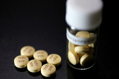 Thuốc trị Covid-19 của Nhật Bản hiệu quả ở giai đoạn 3