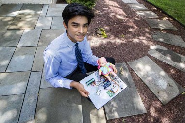 Sáng chế thiết bị cảnh báo nhiệt độ, cậu bé 15 tuổi mong nhiều trẻ em được cứu