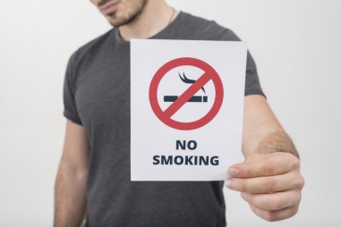 Hút thuốc lá thụ động làm tổn hại đến các tế bào