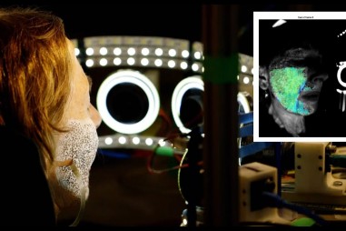 Cảm biến đeo trên mặt giúp bệnh nhân ALS giao tiếp