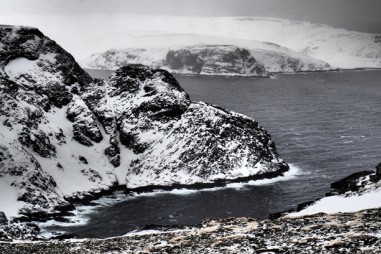 Băng vĩnh cửu quanh Bắc Cực thải 140 triệu tấn CO2 mỗi năm