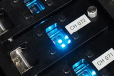 Màn hình OLED siêu huỳnh quang