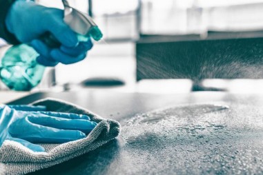 Thiết kế bề mặt với đặc tính kháng vi rút để giảm thiểu COVID-19