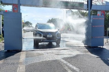 Phát minh máy phun khử khuẩn tự động phục vụ công tác phòng chống dịch Covid-19