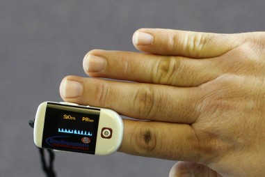 Nguyên nhân bệnh nhân COVID-19 có nồng độ oxy máu thấp