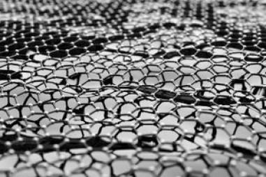 Graphene liên kết với thuốc diệt vi khuẩn trên cấy ghép y học