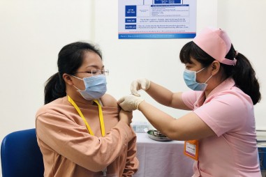 Vaccine COVIVAC: An toàn, dung nạp và đáp ứng miễn dịch tốt