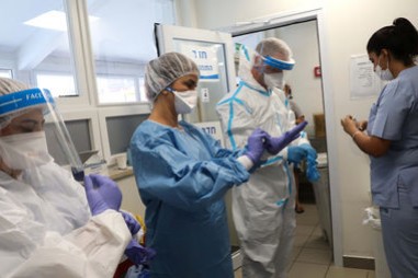 Israel: Tiêm chủng không đẩy lùi được biến thể Delta