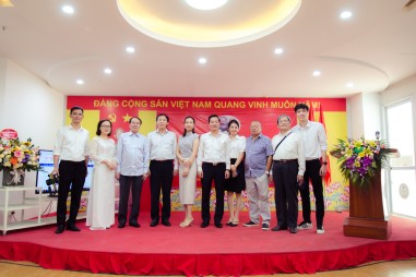 Thành lập Chi bộ Tạp chí Thử nghiệm Ngày nay