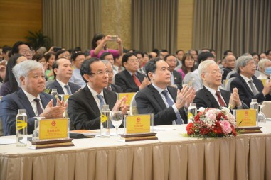 Tổng Bí thư Nguyễn Phú Trọng dự lễ kỷ niệm 40 năm Ngày thành lập Liên hiệp Hội Việt Nam