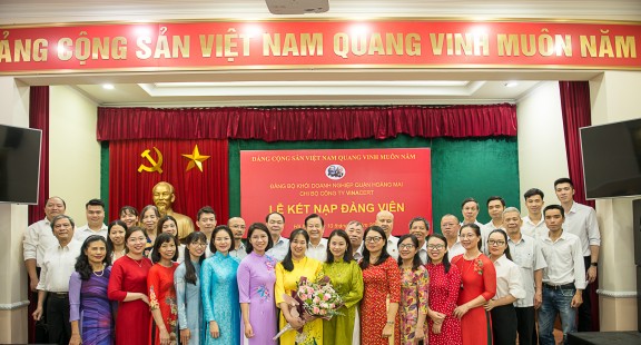 Chi bộ VinaCert tổ chức Lễ kết nạp Đảng viên mới cho quần chúng Nguyễn Thị Yến