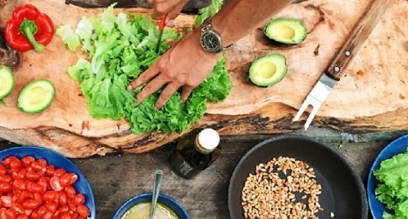 Thực trạng bệnh truyền qua thực phẩm của sinh viên Học viện quân y