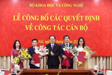 Bộ Khoa học và Công nghệ điều động, bổ nhiệm lãnh đạo một số đơn vị thuộc Bộ
