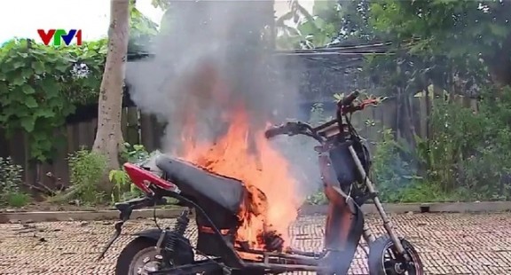 Pin xe điện- Lỗ hổng trong quản lý an toàn cháy nổ