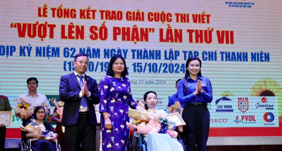 Gần 1.000 bài viết tham dự cuộc thi “Vượt lên số phận” lần thứ VII