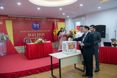 Đại hội Chi bộ Tạp chí Thử nghiệm Ngày nay nhiệm kỳ 2025-2027 thành công tốt đẹp