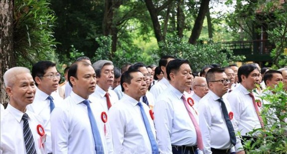 Lễ báo công dâng Bác nhân kỷ niệm 100 năm Ngày Báo chí Cách mạng Việt Nam