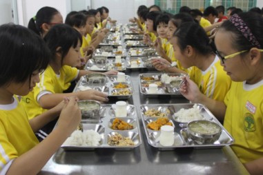 Nghiên cứu giải pháp đồng bộ bảo đảm an toàn thực phẩm học đường