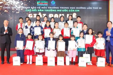 Ấn tượng Lễ trao giải Cuộc thi vẽ tranh  “Bảo vệ môi trường trong học đường – Sân trường mơ ước của em”