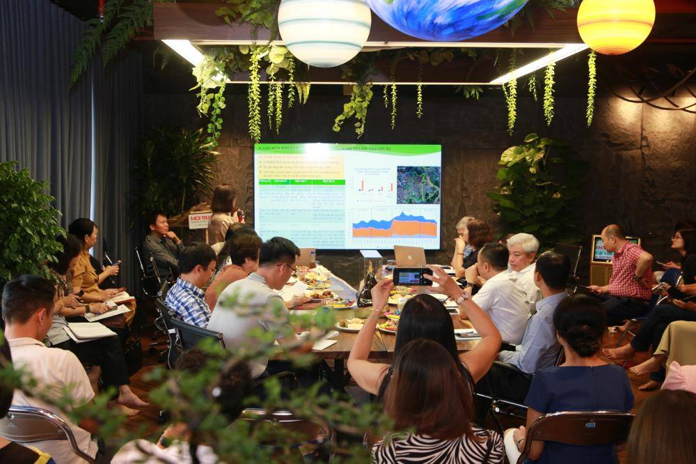 Toàn cảnh Toạ đàm. 