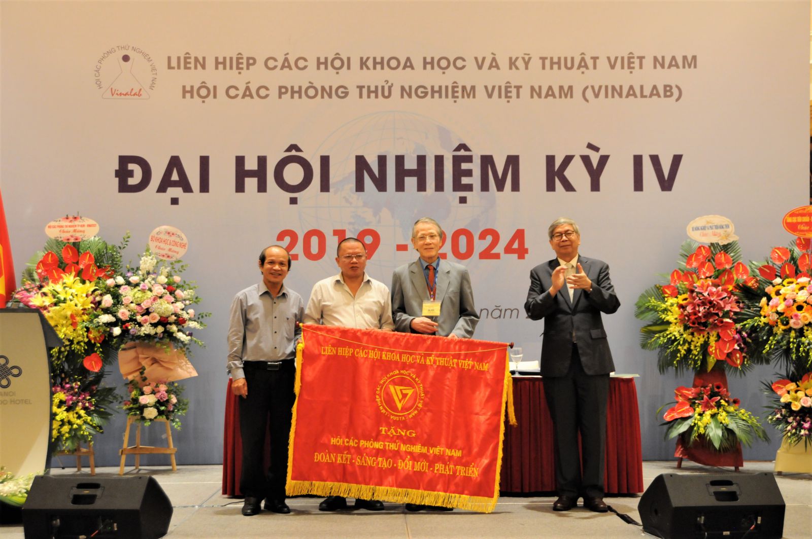 lien-hiep-hoi-viet-nam-cong-nhan-ket-qua-dai-hoi-hoi-cac-phong-thu-nghiem-viet-nam-khoa-iv